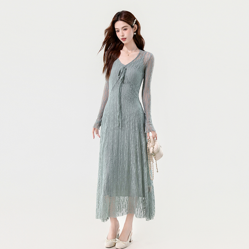 Elegant Lace Flare Sleeve Two-Piece Dress - Image 4